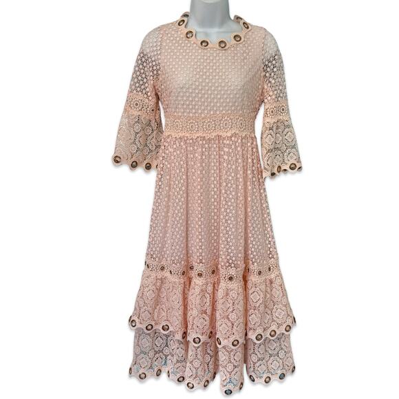 Maje Blush Pink Roso Gold Grommet Lace Tiered Half Sleeve Midi Dress size 1 / S - Picture 2 of 12